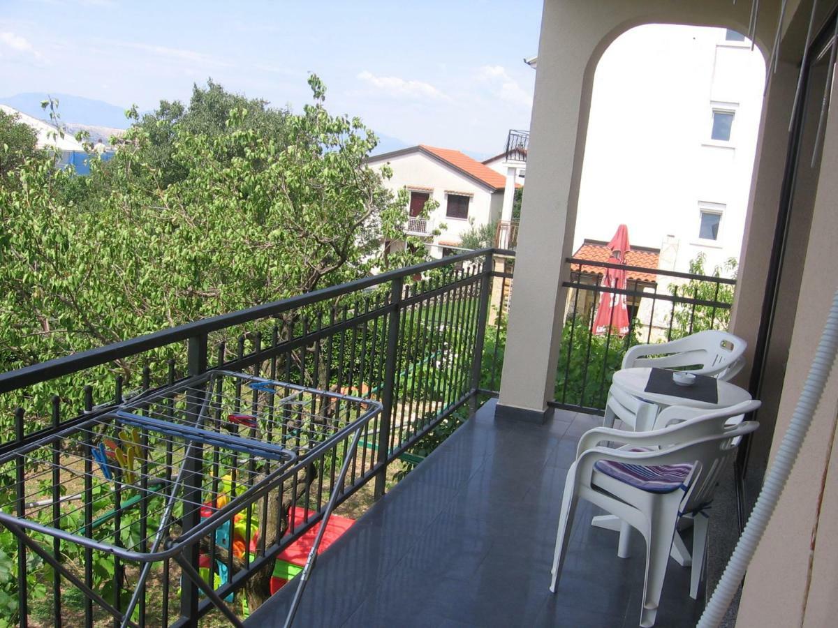 דירות יאדראנובו Apartman Valentic מראה חיצוני תמונה