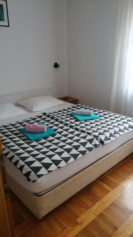 דירות יאדראנובו Apartman Valentic מראה חיצוני תמונה